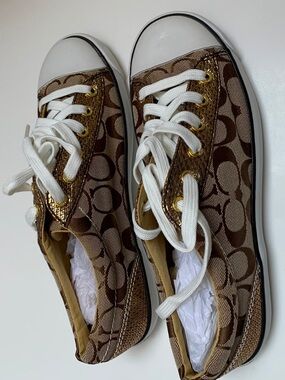 BN Classic Coach ladies logo fabric and gold leather trim sneakers size 8.5